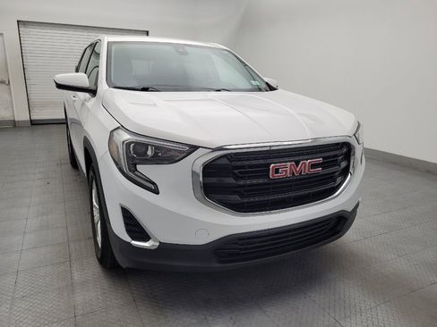 Used 2020 GMC Terrain SLE FWD image 14