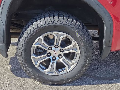 Certified 2019 GMC Sierra 1500 SLT w/ Driver Alert Package I image 7