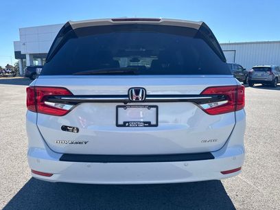 Used 2023 Honda Odyssey Elite