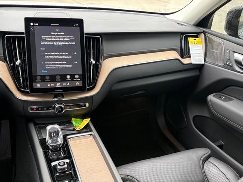 New 2026 Volvo XC60 B5 Ultra w/ Protection Package Premier image 12