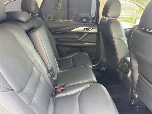 Used 2022 MAZDA CX-9 Touring image 24