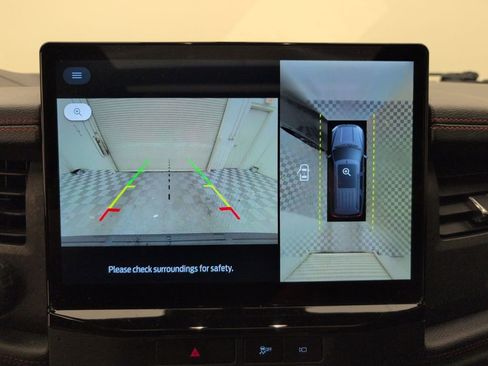 Used 2023 Ford Expedition Limited image 32