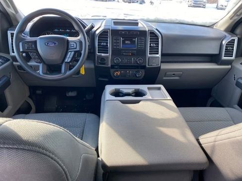 Used 2016 Ford F150 XLT image 6