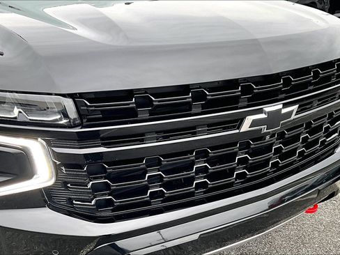 Used 2024 Chevrolet Tahoe Z71 w/ Z71 Off-Road Package image 32