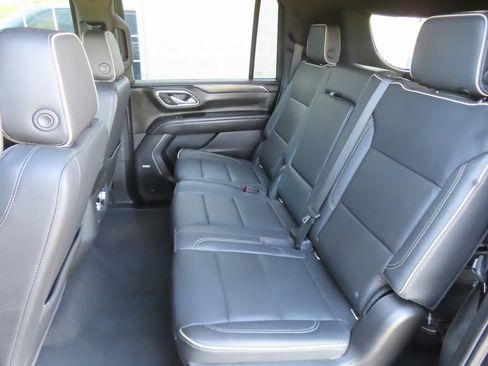 Used 2021 GMC Yukon XL SLT image 23