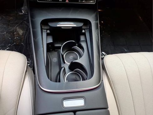 Used 2024 Mercedes-Benz E 350 4MATIC Sedan w/ Digital Light Package image 16