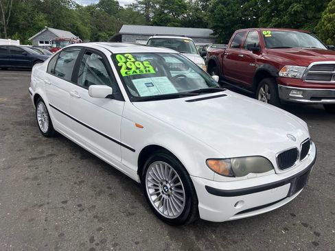 Used 2003 BMW 325xi Sedan AWD/4WD image 5