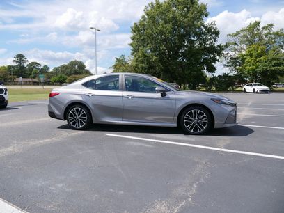 Used 2025 Toyota Camry XLE