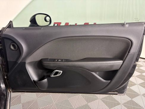 Used 2017 Dodge Challenger R/T w/ Blacktop Package RWD image 33