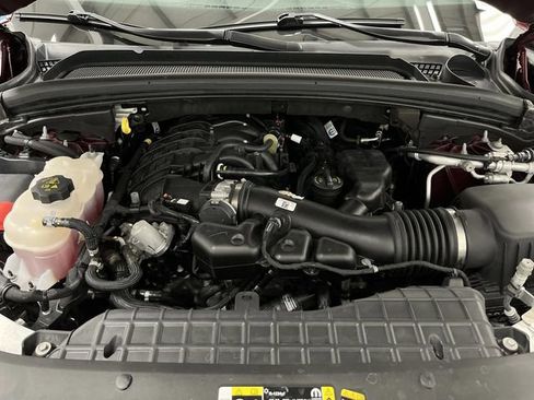 Used 2022 Jeep Grand Cherokee Limited w/ Luxury Tech Group II image 40