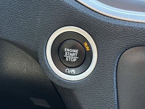 Used 2022 Dodge Charger SXT image 18