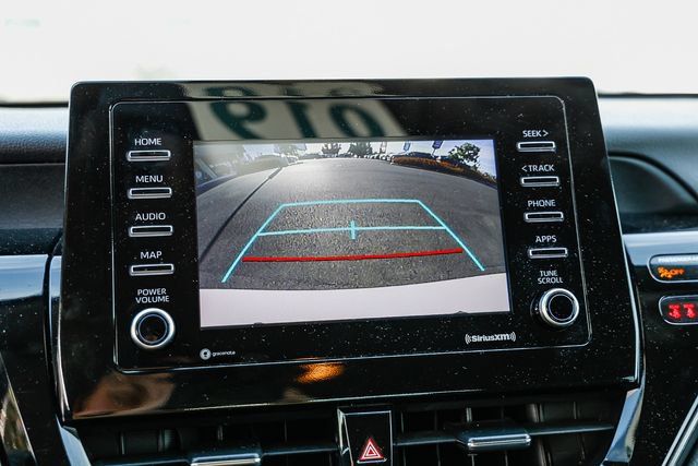 Used 2022 Toyota Camry SE FWD image 19