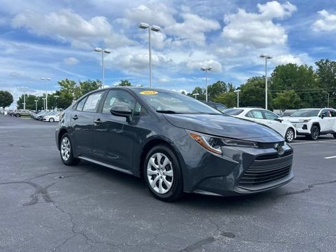 Used 2024 Toyota Corolla LE FWD image 4