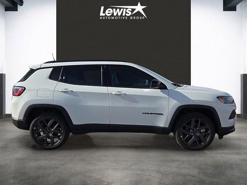 New 2026 Jeep Compass Latitude AWD/4WD image 5