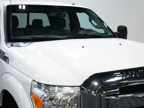 Used 2015 Ford F250 XLT w/ XLT Value Package image 12