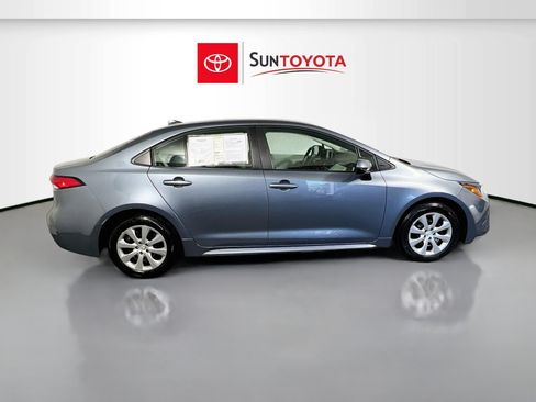 Used 2026 Toyota Corolla LE FWD image 2