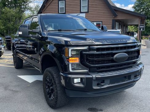 Used 2020 Ford F250 Lariat w/ Lariat Value Package AWD/4WD image 6