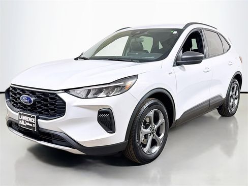 Used 2025 Ford Escape ST-Line image 1