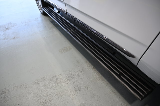 New 2026 GMC Yukon XL Denali Ultimate w/ LPO, Floor Liner Package AWD/4WD image 37