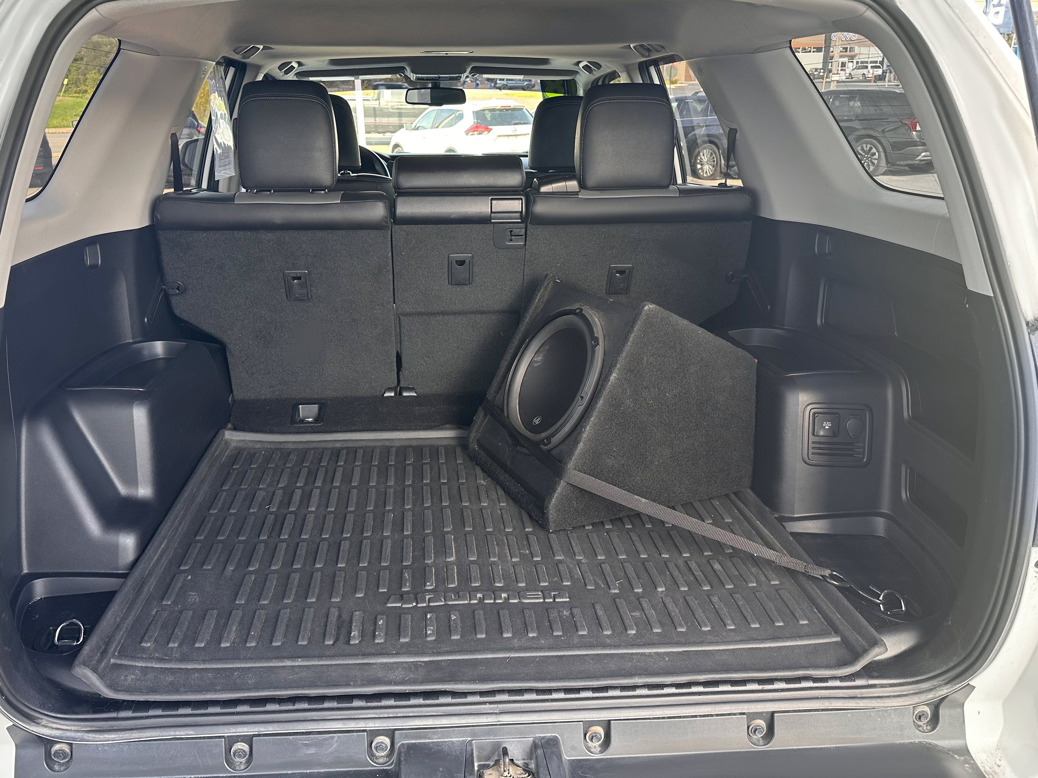 Used 2018 Toyota 4Runner SR5 Premium AWD/4WD image 5