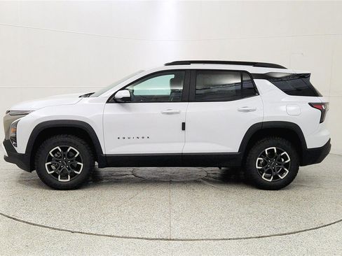 New 2026 Chevrolet Equinox ACTIV FWD image 4
