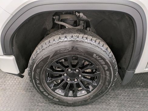 Used 2021 GMC Sierra 1500 AT4 AWD/4WD image 7