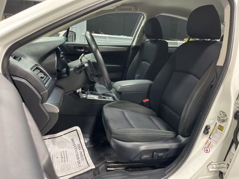 Used 2017 Subaru Legacy 2.5i Premium AWD/4WD image 20
