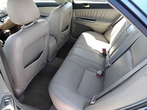 Used 2003 Toyota Camry V6 image 20