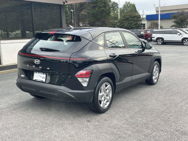 Certified 2024 Hyundai Kona SE FWD image 6