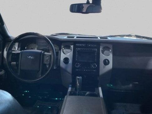 Used 2013 Ford Expedition Limited image 11