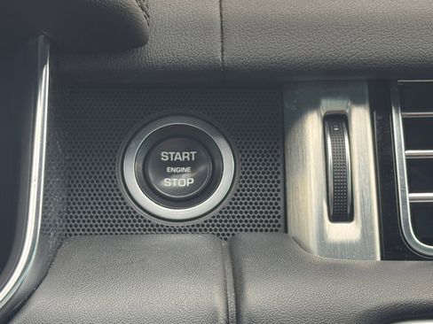 Used 2019 Land Rover Range Rover Supercharged AWD/4WD image 17