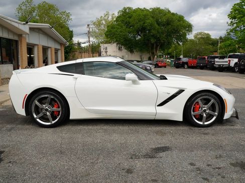 Used 2015 Chevrolet Corvette Stingray Coupe w/ 2LT Preferred Equipment Group RWD image 8