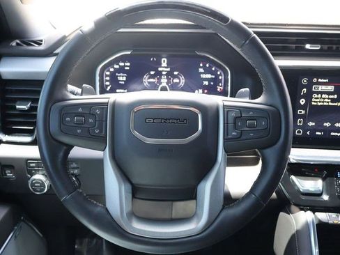 Used 2023 GMC Sierra 1500 Denali w/ Technology Package AWD/4WD image 13