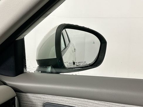 Certified 2021 Nissan Rogue SV image 24