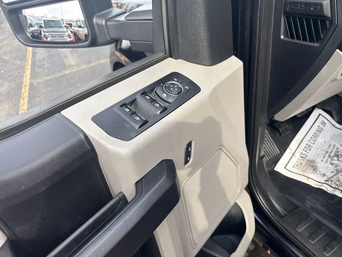 Used 2017 Ford F150 XL w/ Equipment Group 101A Mid image 17