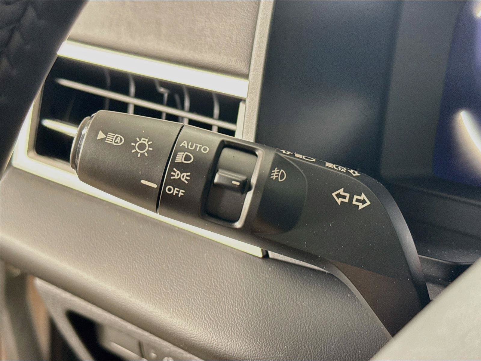 New 2026 Mitsubishi Outlander SE FWD image 5