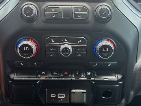 Used 2022 Chevrolet Silverado 1500 RST RWD image 14