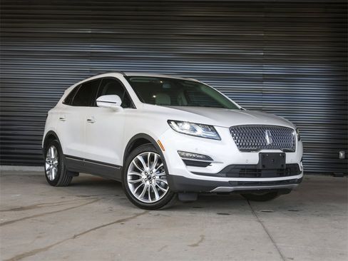 Used 2019 Lincoln MKC Reserve w/ MKC Technology Package image 9