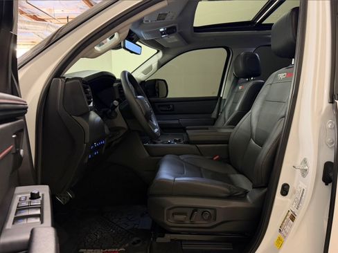 Used 2023 Toyota Sequoia TRD Pro AWD/4WD image 4