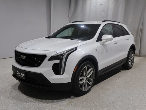 Used 2019 Cadillac XT4 Sport w/ Cold Weather Package AWD/4WD image 6