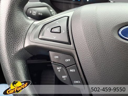 Used 2022 Ford Edge SE w/ Black Appearance Package image 22