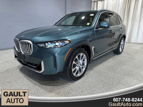 Used 2024 BMW X5 xDrive40i w/ Premium Package AWD/4WD image 4