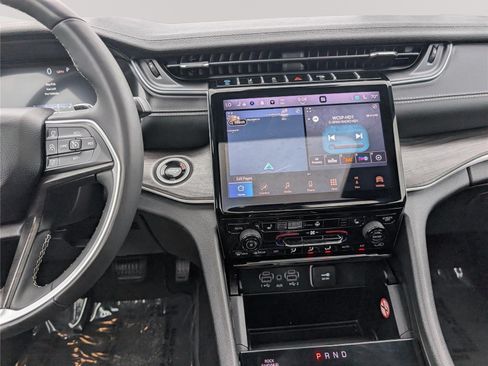 Used 2024 Jeep Grand Cherokee Limited 4xe AWD/4WD image 19