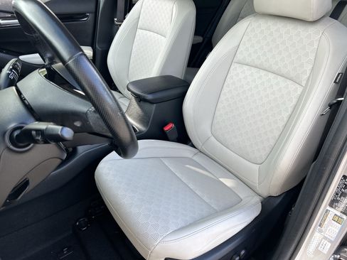 Used 2022 Kia Seltos SX w/ Sunroof Package AWD/4WD image 18