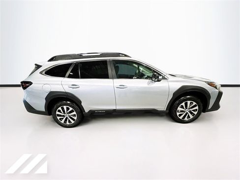 New 2025 Subaru Outback Premium image 4