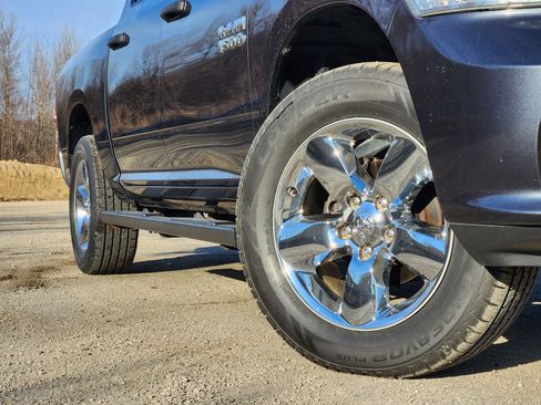 Used 2018 RAM 1500 Express image 12