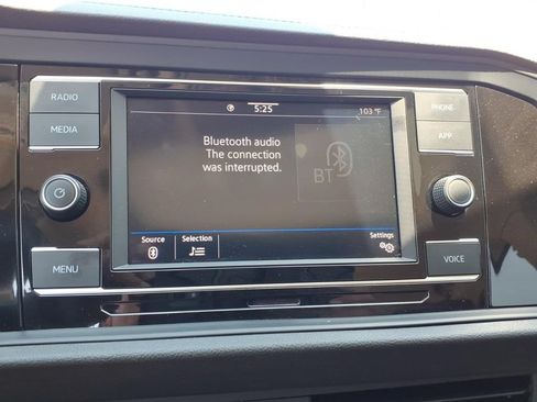 Used 2024 Volkswagen Jetta SE w/ Panoramic Sunroof Package FWD image 13