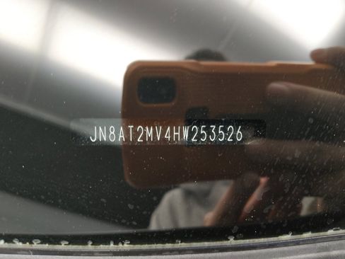 Used 2017 Nissan Rogue SV image 33