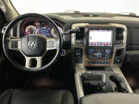 Used 2018 RAM 2500 Laramie w/ Cold Weather Group AWD/4WD image 9