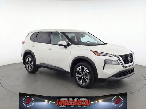 Used 2023 Nissan Rogue SV image 1